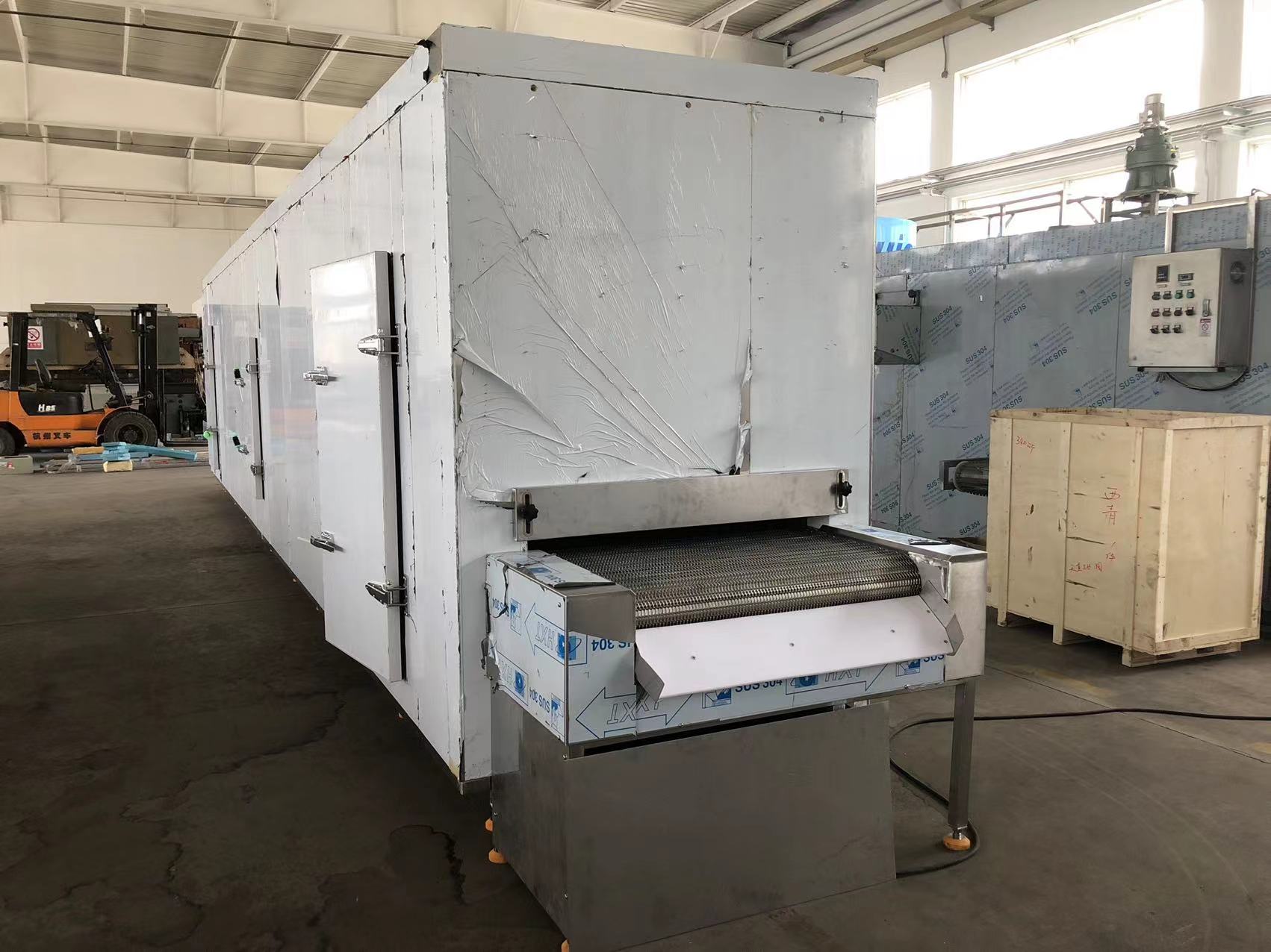 Congelatore a tunnel IQF FSW150 di alta qualit&agrave; in Cina per la lavorazione degli alimenti IQF
