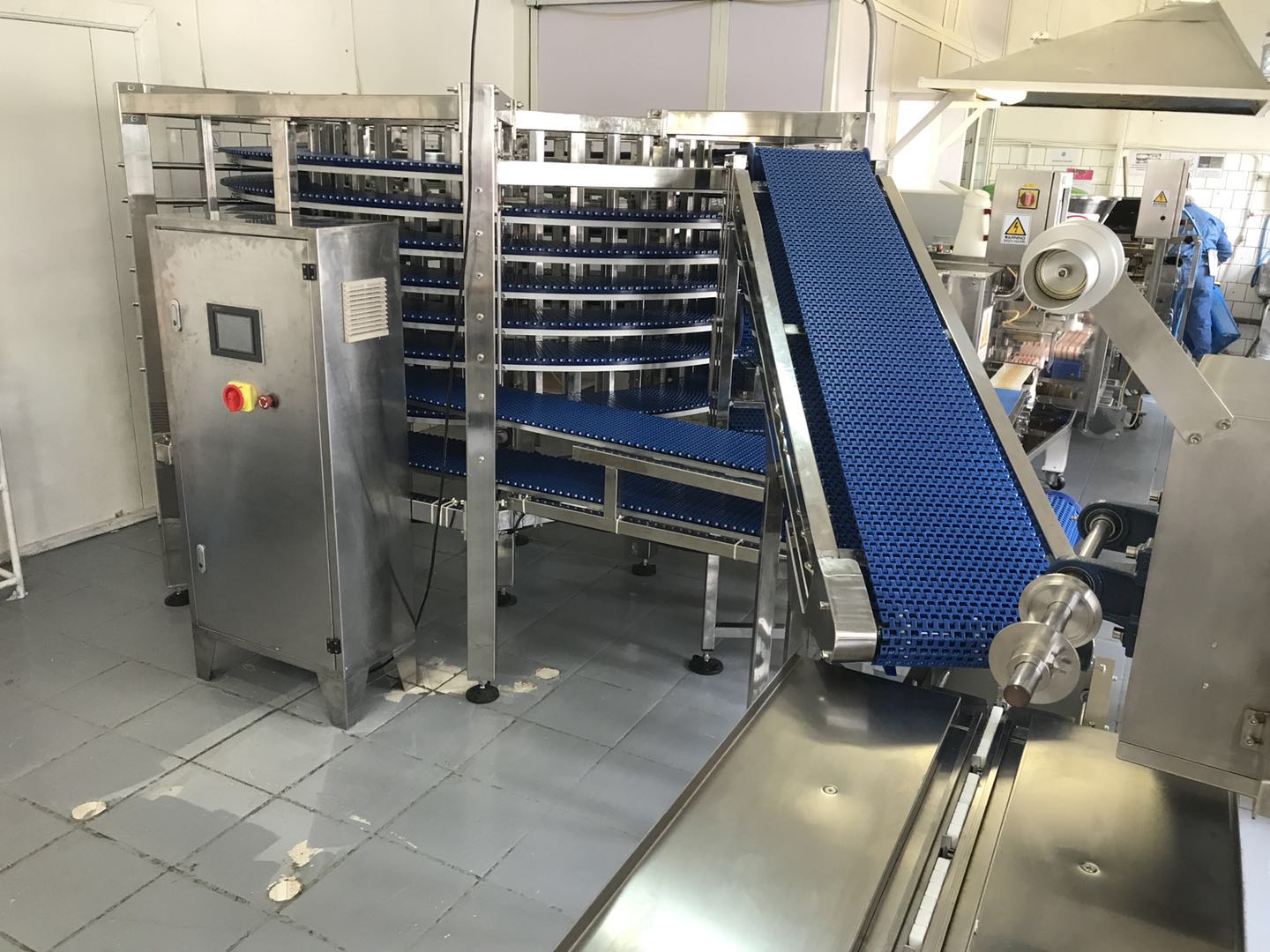 帶製冷系統的熟食預冷螺旋冷卻機 